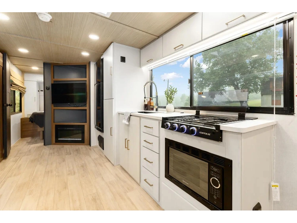 2026 Forest River Vibe Extreme Lite 2600bh alt