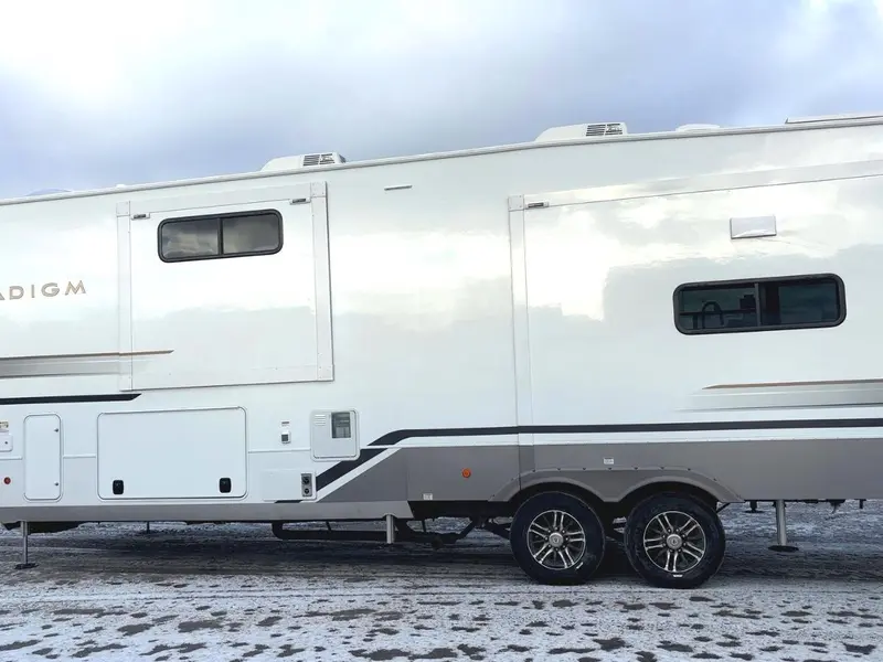 Alliance RV Paradigm 370FB 2026