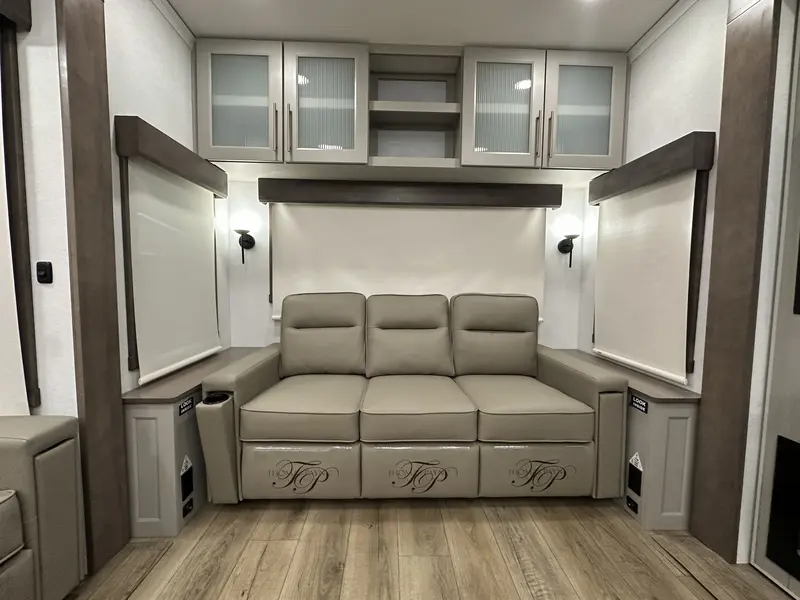 Alliance RV Paradigm 370FB 2026