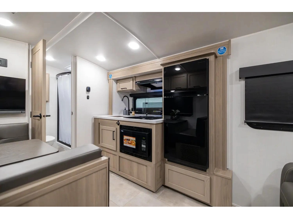 Forest River Flagstaff E-pro E19fds 2026 alt