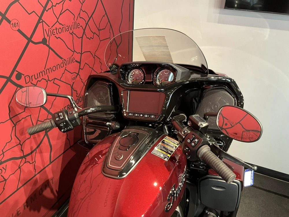 Indian Motorcycle Pursuit Dark Horse + 112 Package 2026 alt