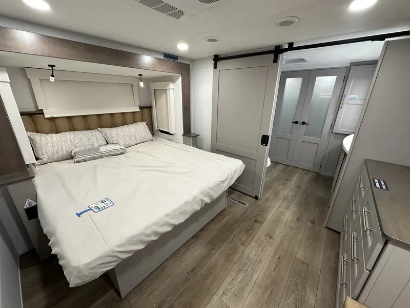 Alliance RV Paradigm 370FB 2026