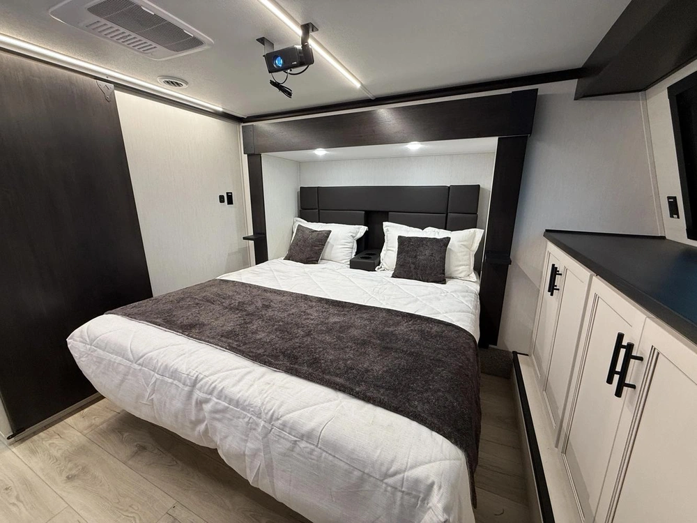 2026 Forest River Vengeance 4413 alt