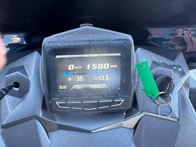 2016 Polaris SWITCHBACK PRO S 800 AXYS