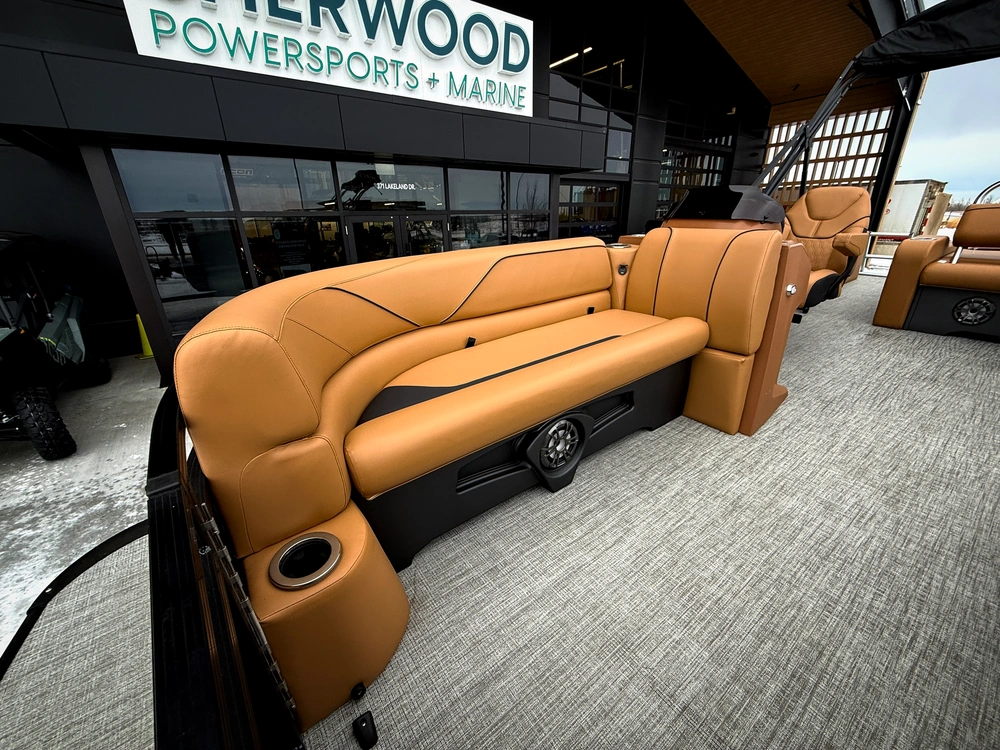 2025 Legend Vetta Kuhl 23 Crl Sport alt