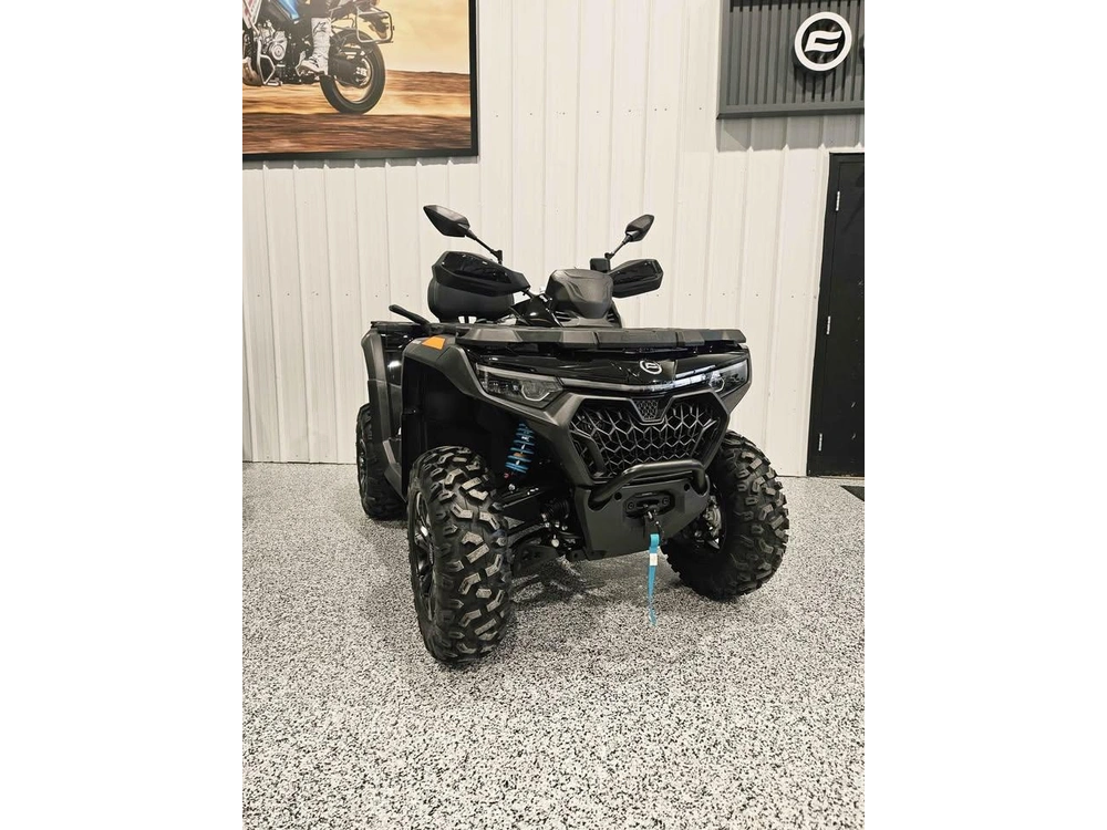 2026 Cfmoto Cforce 800 Touring alt