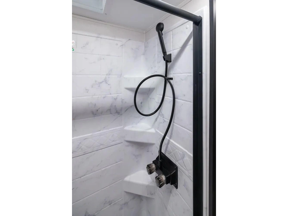 Coachmen Freedom Express 30se 2026 alt