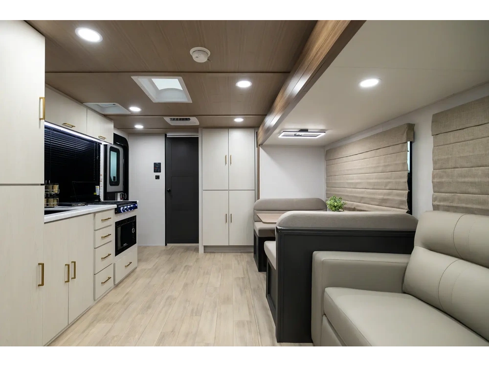 2026 Forest River Vibe Extreme Lite 2600rb alt