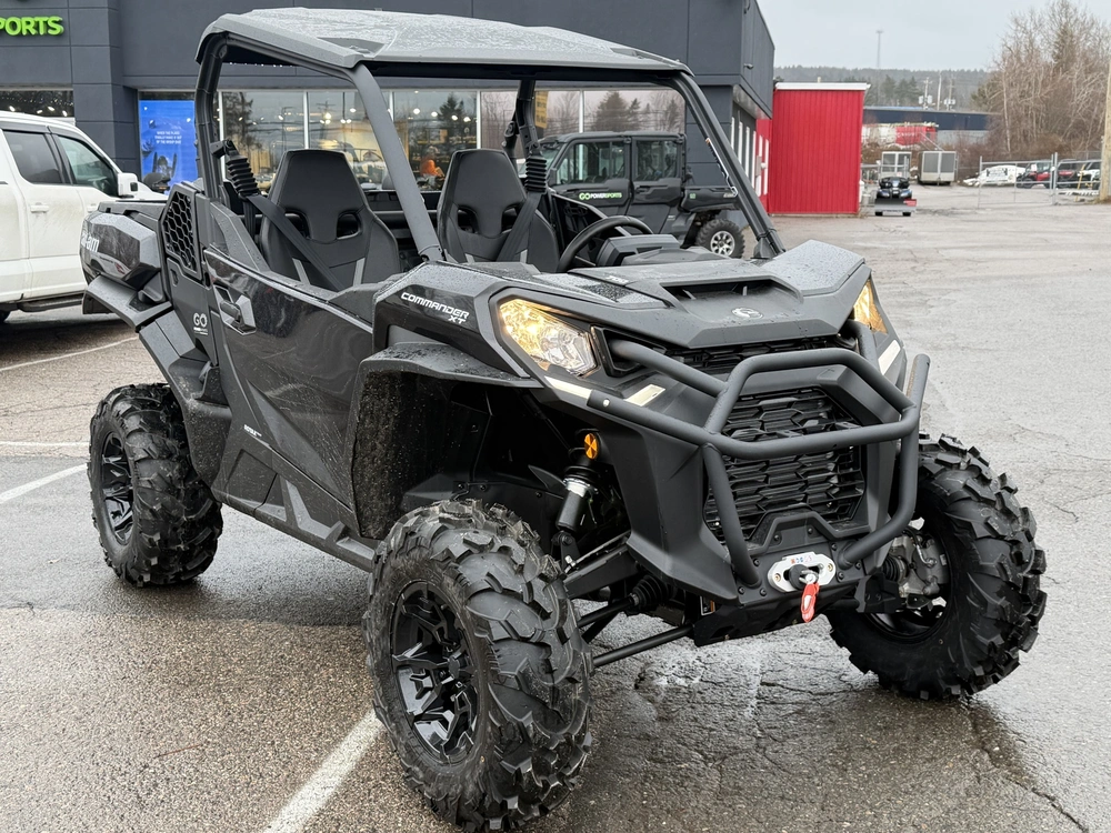 2026 Can-am Commander Xt 700 (canada) alt