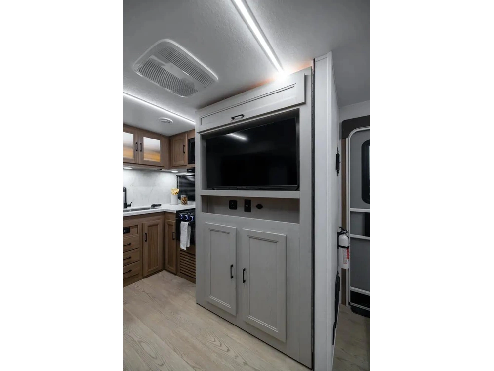 Coachmen Freedom Express 258bhs 2026 alt