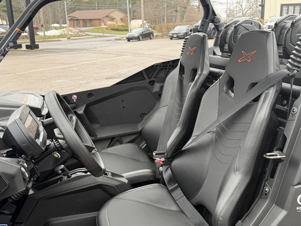 2026 Can-am Commander X Mr 1000r alt