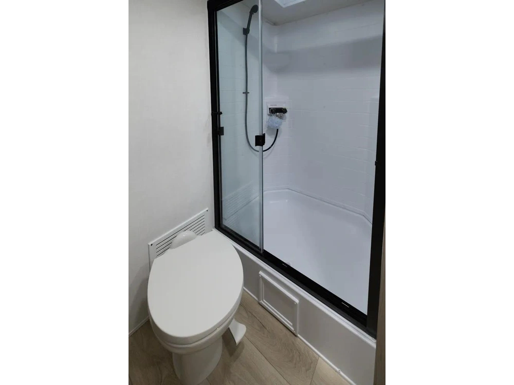 Forest River Flagstaff 29rlks 2026 alt