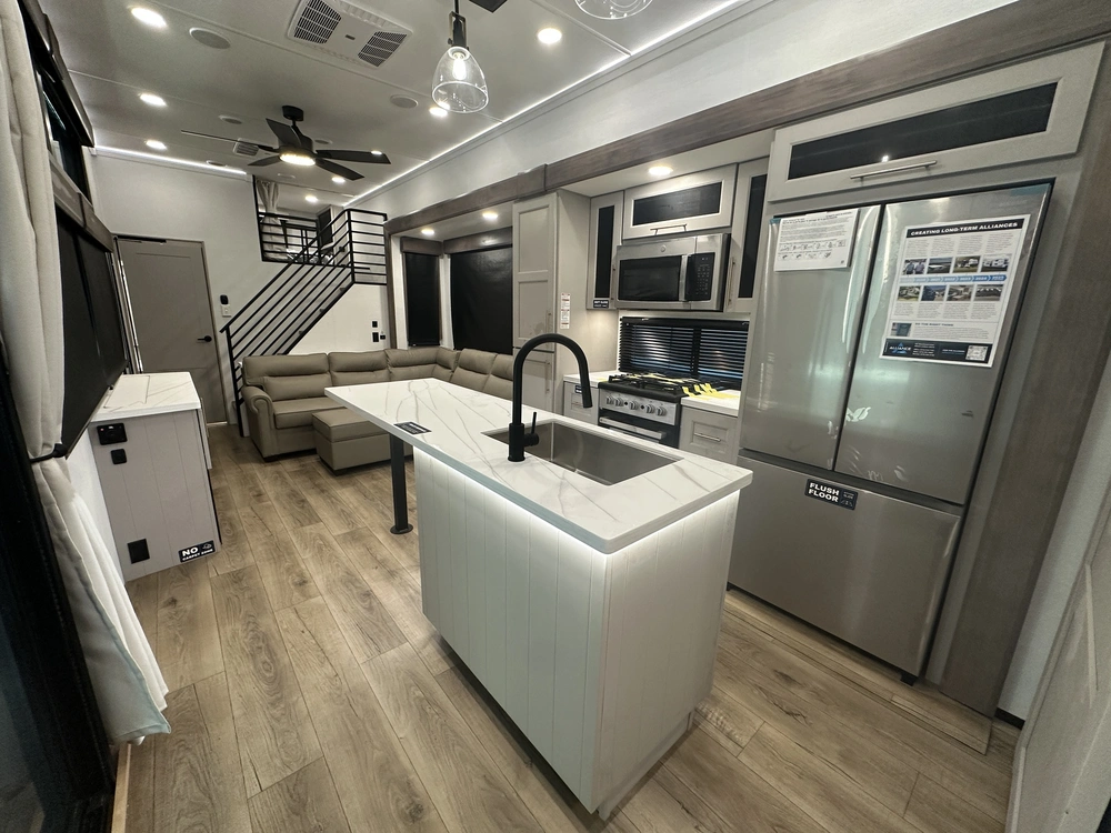Alliance Rv Benchmark 44lft 2026 alt