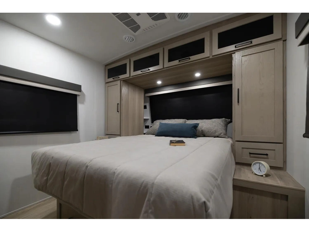 Forest River Flagstaff 29rlks 2026 alt