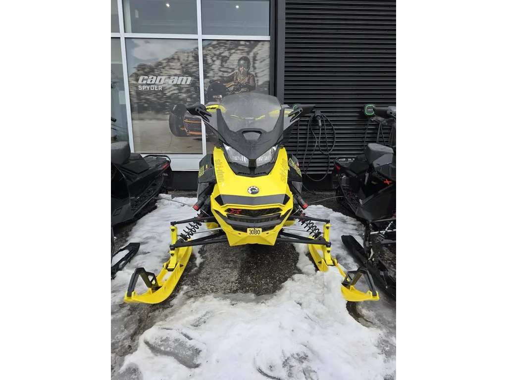 2022 Ski-Doo RENEGADE XRS 850