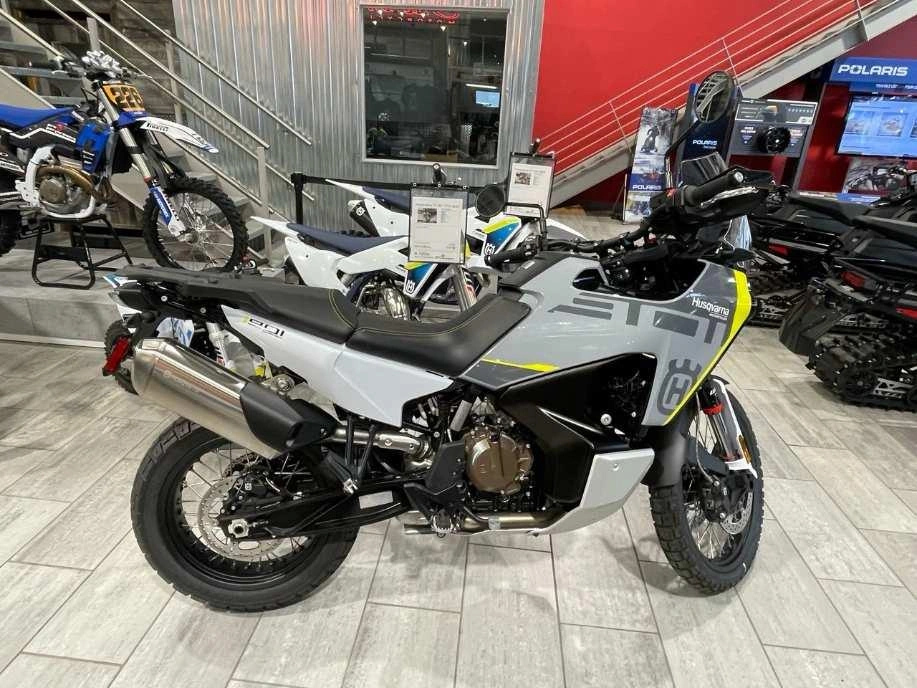 2025 Husqvarna Norden 901 alt