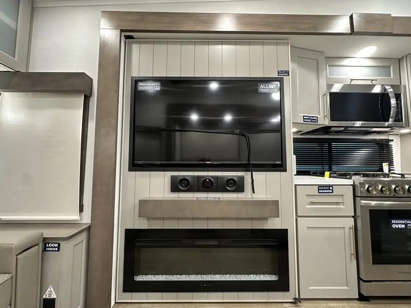 Alliance RV Paradigm 370FB 2026
