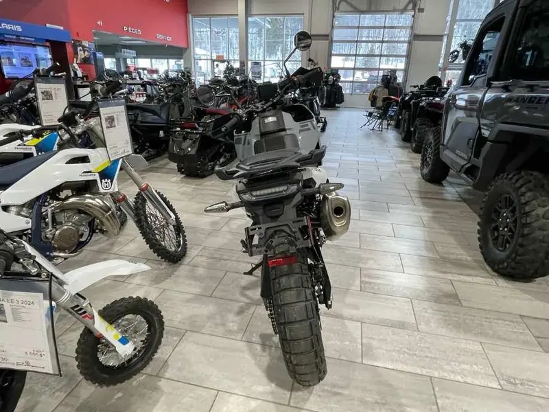 2025 Husqvarna Norden 901 thumbnail 5