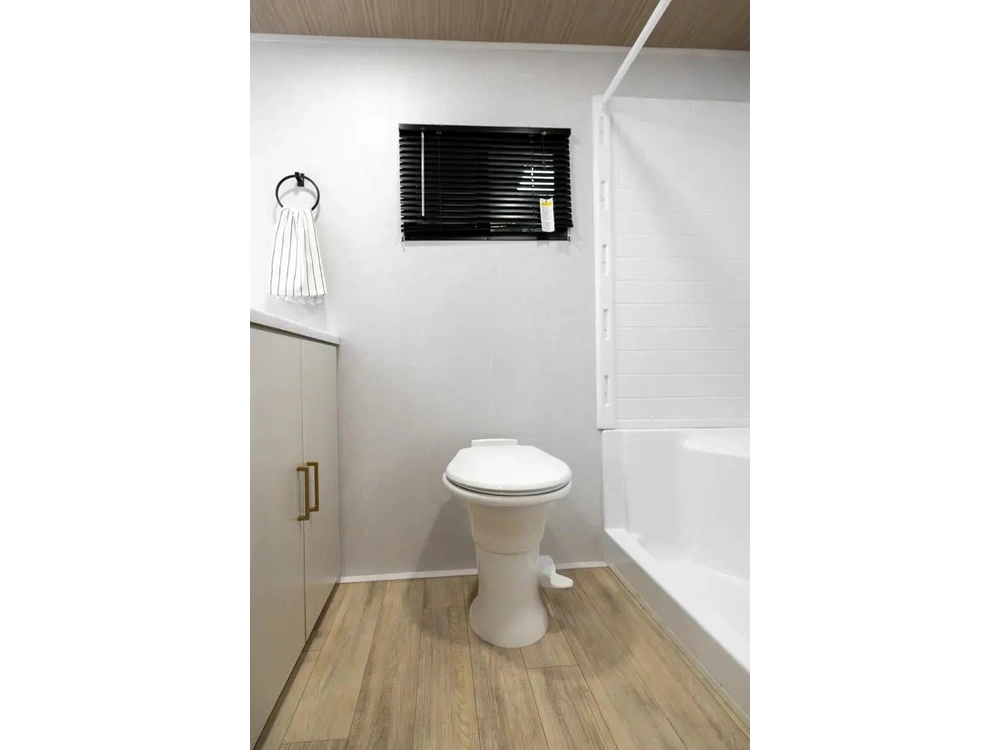 2026 Forest River Vibe Extreme Lite 2600rb alt