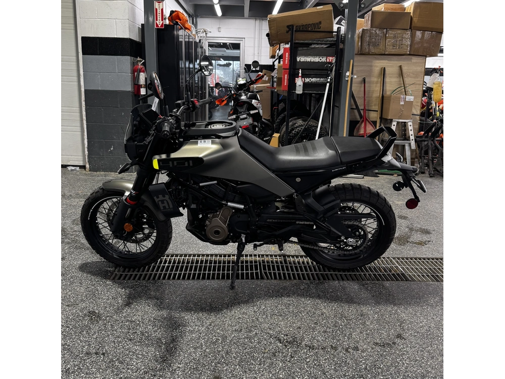 Husqvarna Svartpilen 401 B.d. 2024 alt