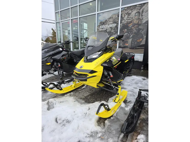 2022 Ski-Doo RENEGADE XRS 850