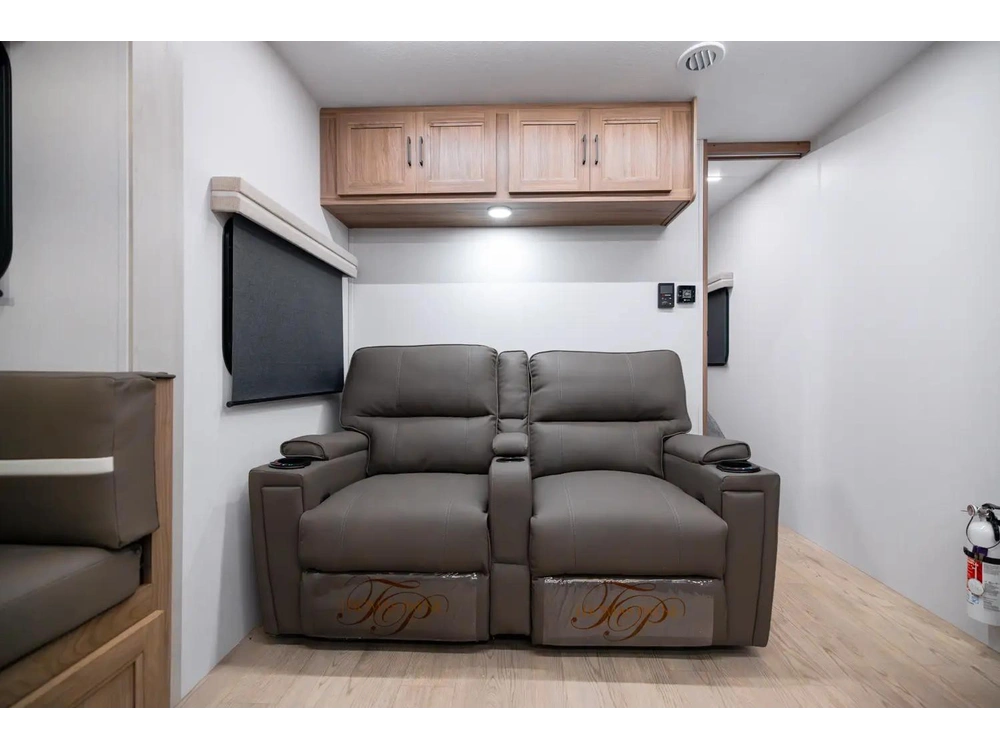 Coachmen Freedom Express 252rbs 2026 alt