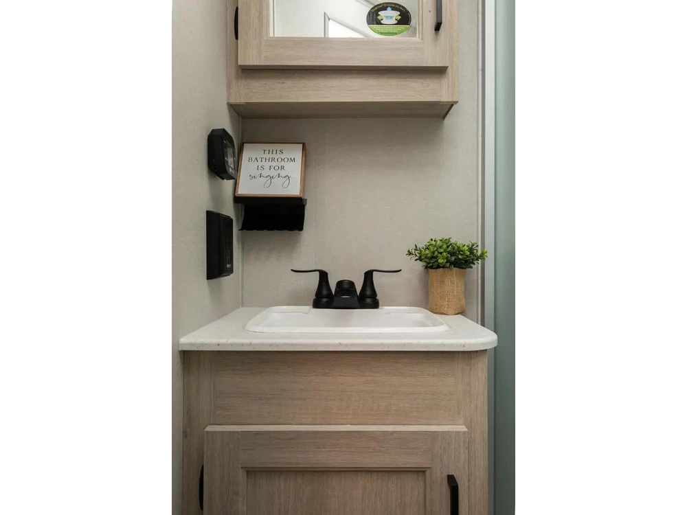 Coachmen Catalina 243rbs 2026 alt