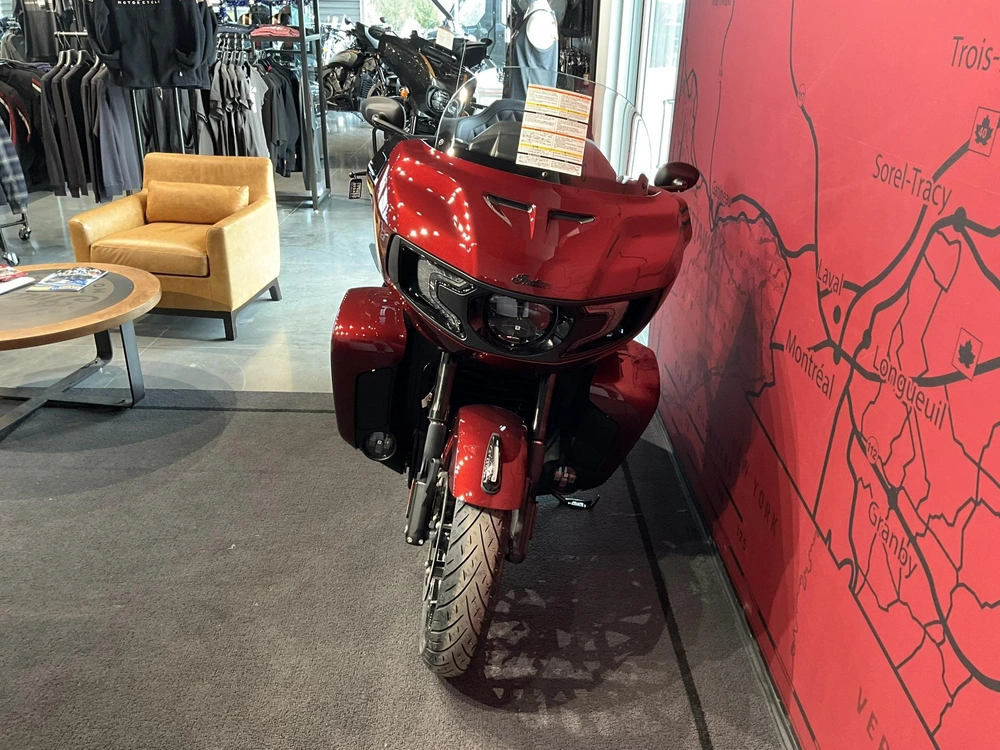 Indian Motorcycle Pursuit Dark Horse + 112 Package 2026 alt