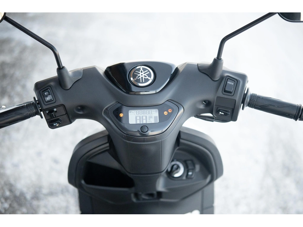 2025 Yamaha Neo alt