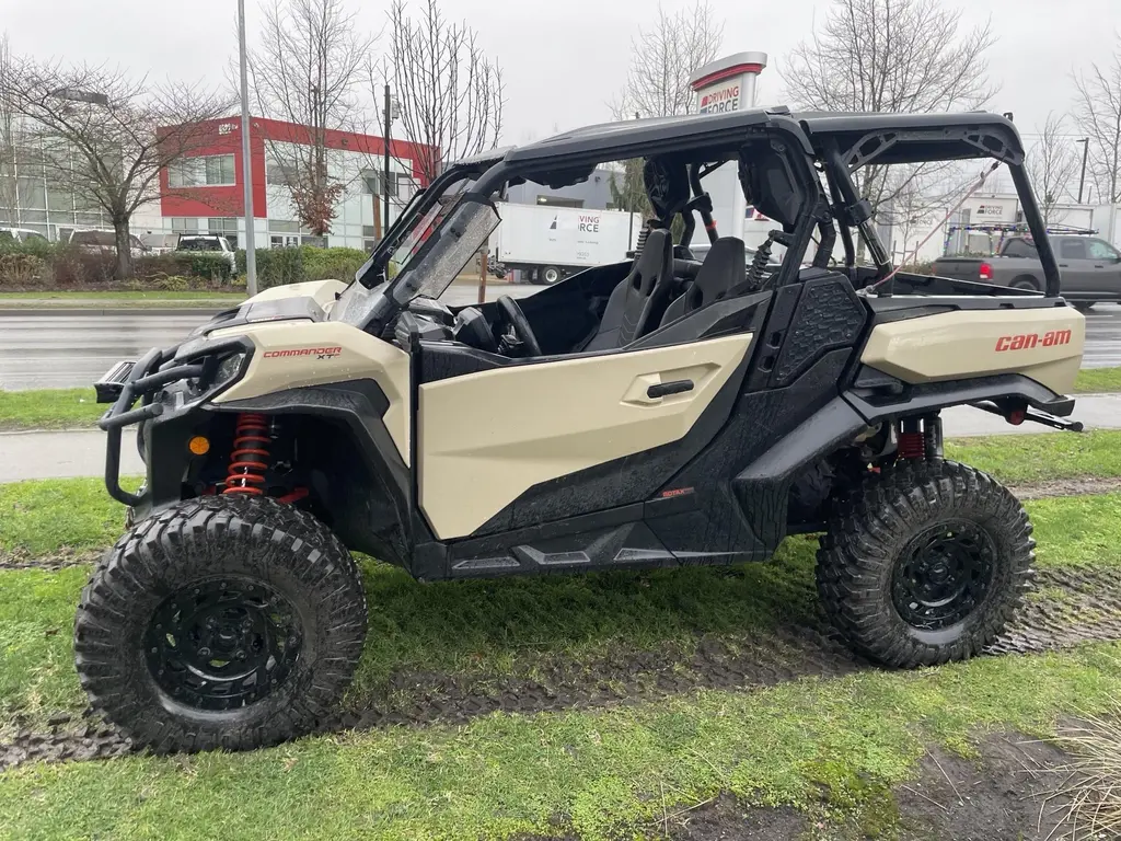 2023 Can-Am COMMANDER XT-P 1000R
