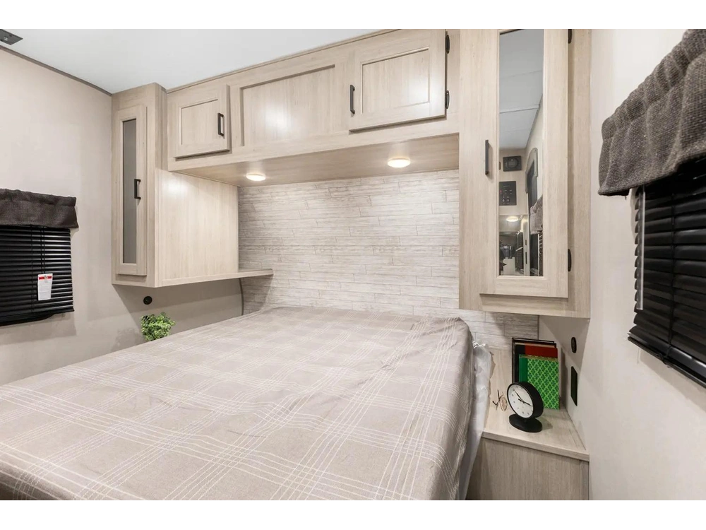 Coachmen Catalina 243rbs 2026 alt