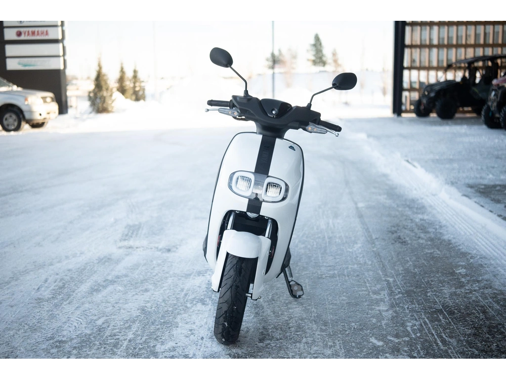 2025 Yamaha Neo alt