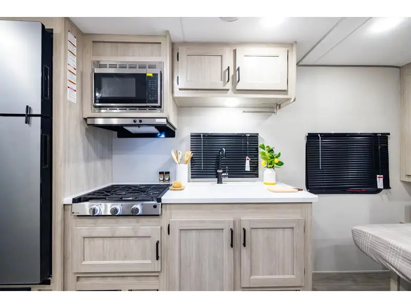 2026 Coachmen Catalina 211BH