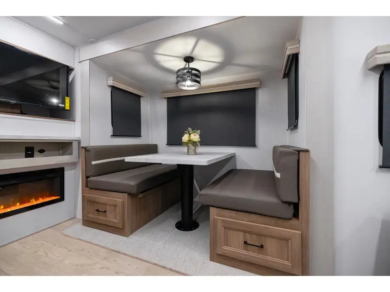 2026 Coachmen Freedom Express 252RBS