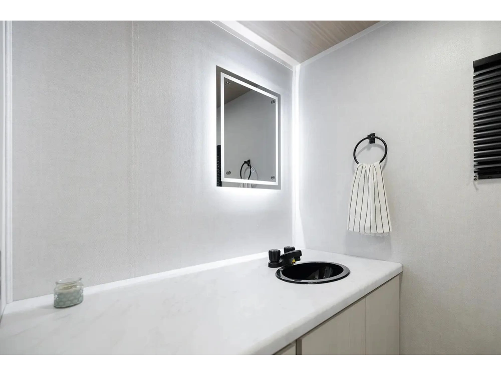 2026 Forest River Vibe Extreme Lite 2600rb alt