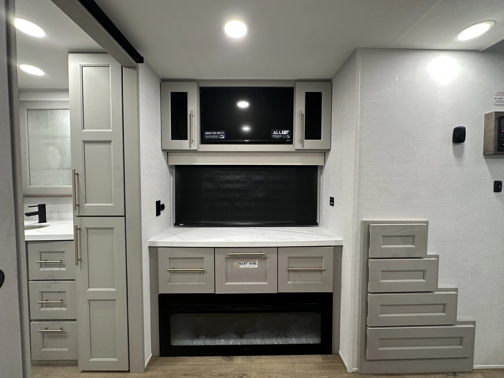 Alliance Rv Benchmark 44lft 2026 alt