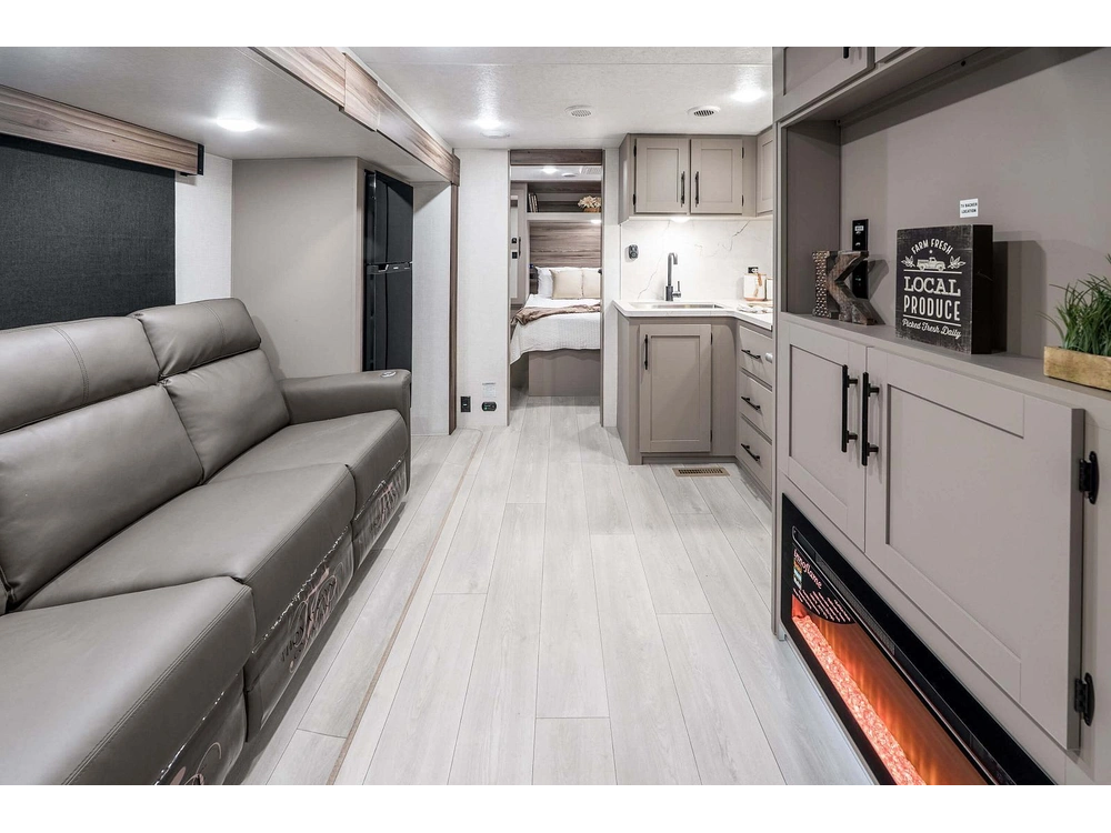 2026 Kz Connect Se C221rbse alt