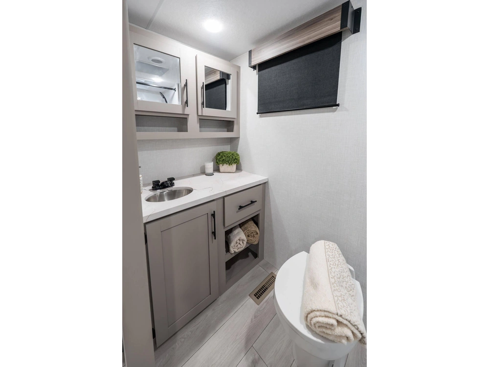 2026 Kz Connect Se C221rbse alt