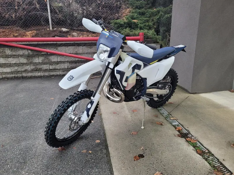 2026 Husqvarna TE 300