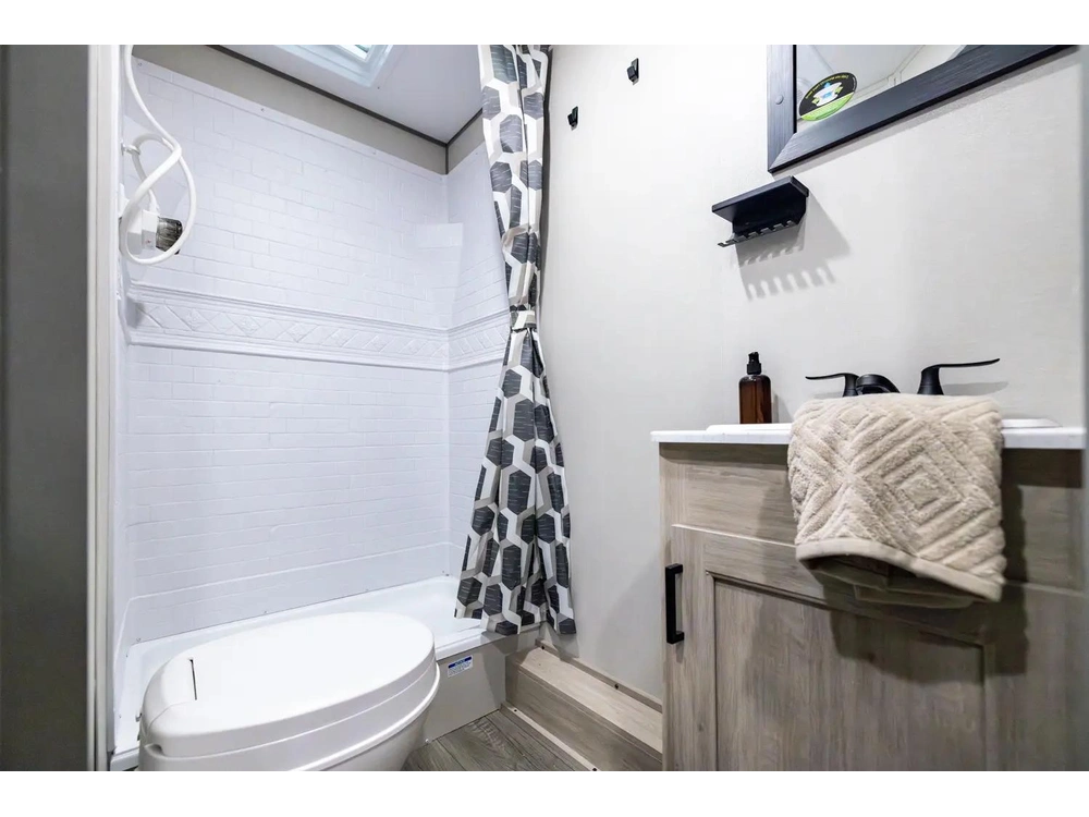 Coachmen Catalina 211bh 2026 alt