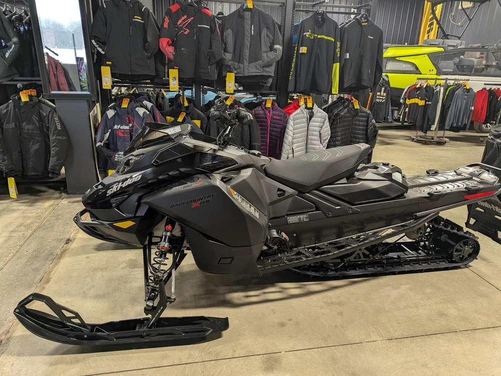 2026 Ski-doo 2026 Backcountry Xrs 850 Turbo alt