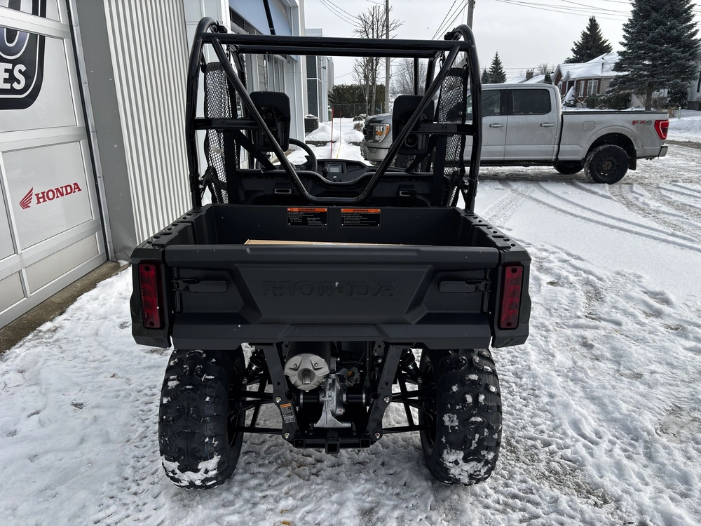 2026 Honda Pioneer 520 alt