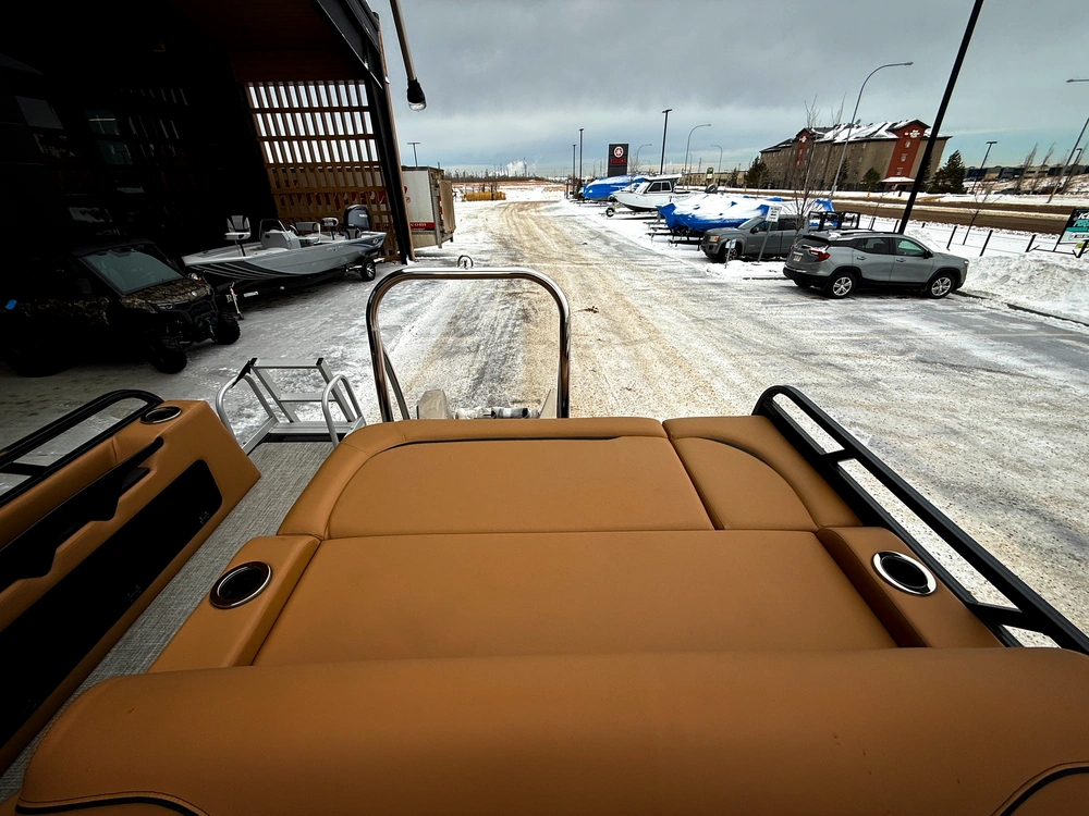 2025 Legend Vetta Kuhl 23 Crl Sport alt