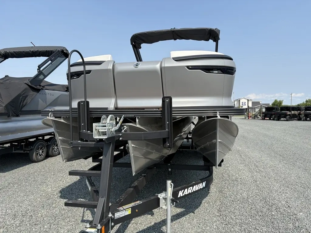 2025 Manitou Explore Switchback 26 Trifold Shp575 alt