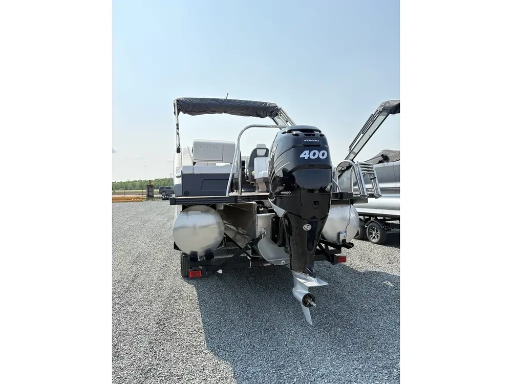 2025 Manitou Explore Switchback 26 Trifold Shp575 alt