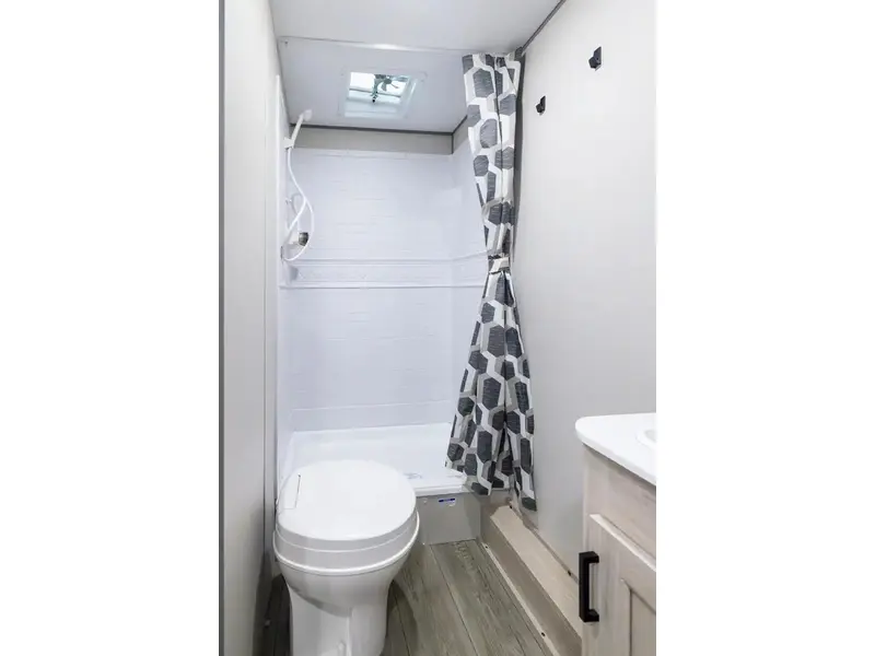 2026 Coachmen Catalina 211BH