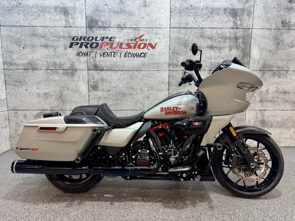 Harley-Davidson Road Glide ST CVO 121 FLTRXSTSE 2025