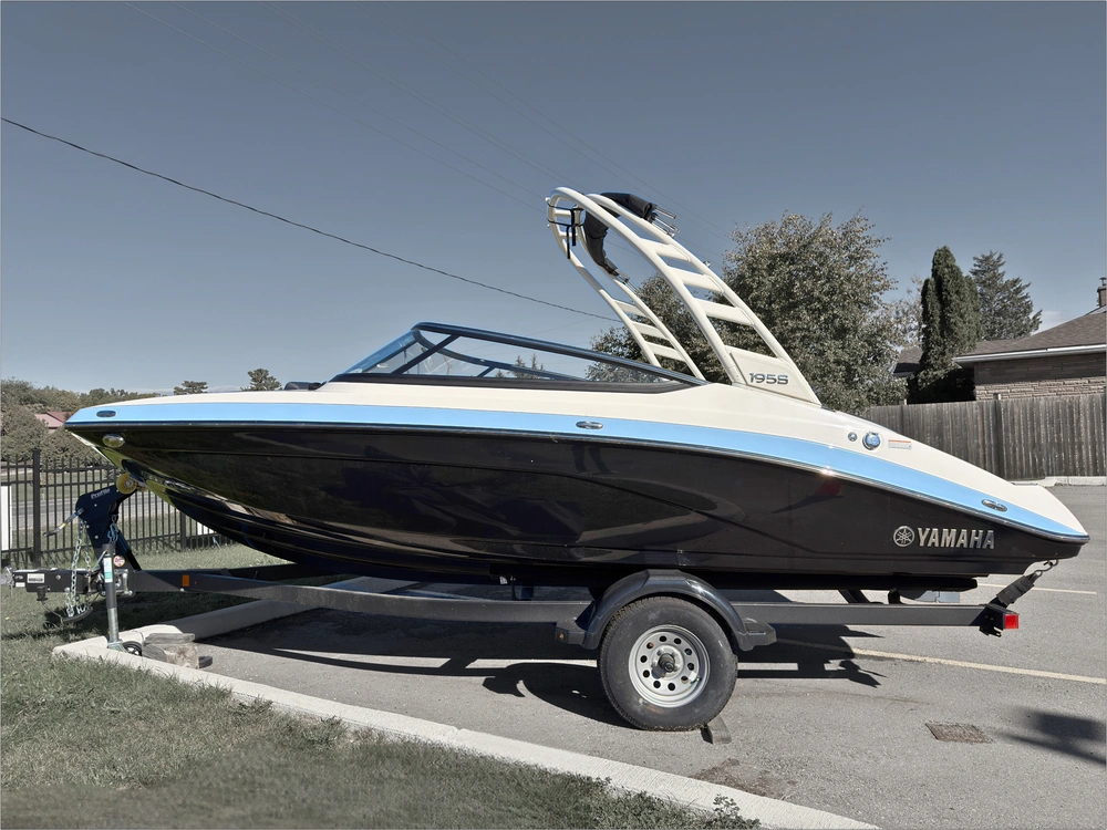 2025 Yamaha 195s - Demo -low Hours alt