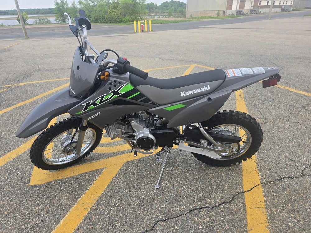2025 Kawasaki Klx110r alt