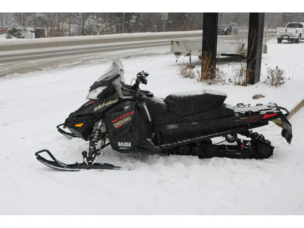 2017 SKI-DOO ENDURO 900